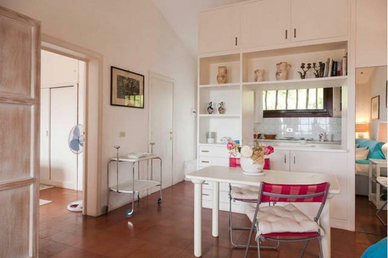 Bilocale Ginestre via Monti di Mola Località Abbiadori Costa Smeralda Esterno foto